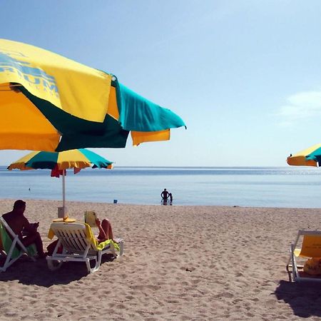 Holiday Home Camping Thurium By Interhome Marina di Schiavonea Exterior foto